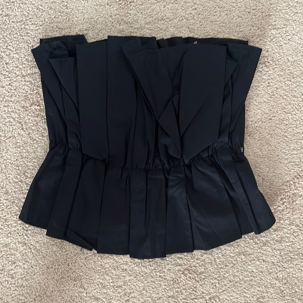 Vestique Strapless Top